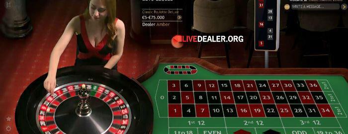 Deluxe Roulette presented in full screeen